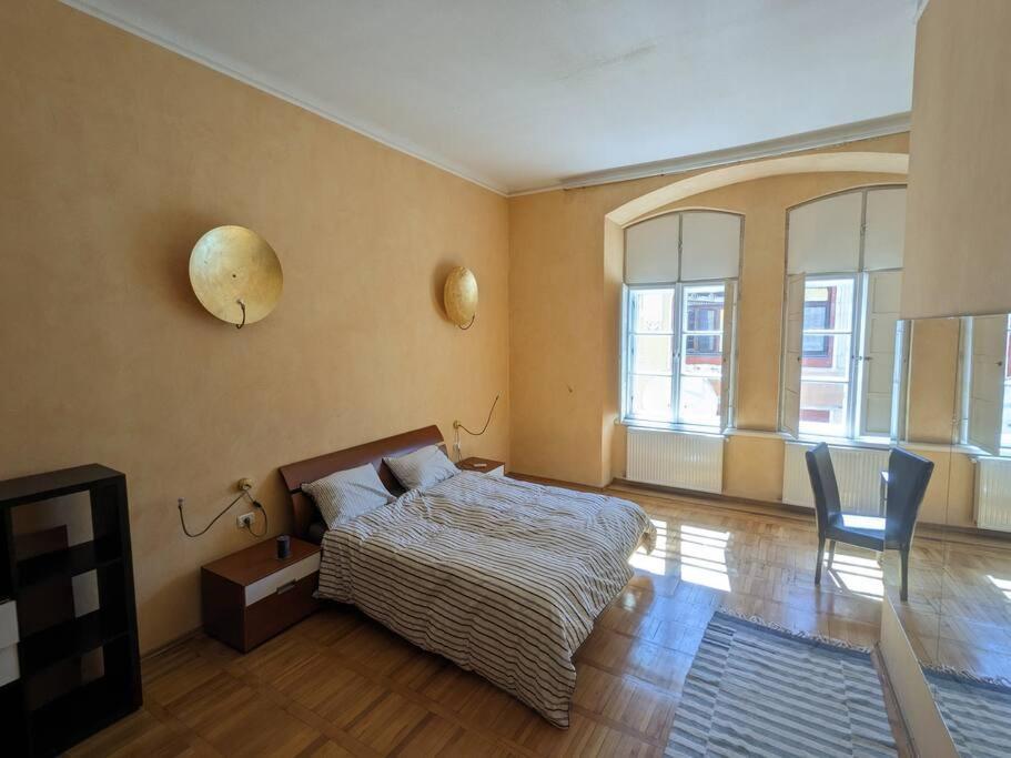 Boheme Central Apartment Тимишоара Екстериор снимка